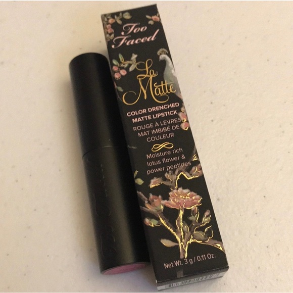 TOO FACED LA MATTE LIPSTICK - TROUBLEMAKER - Picture 11 of 14